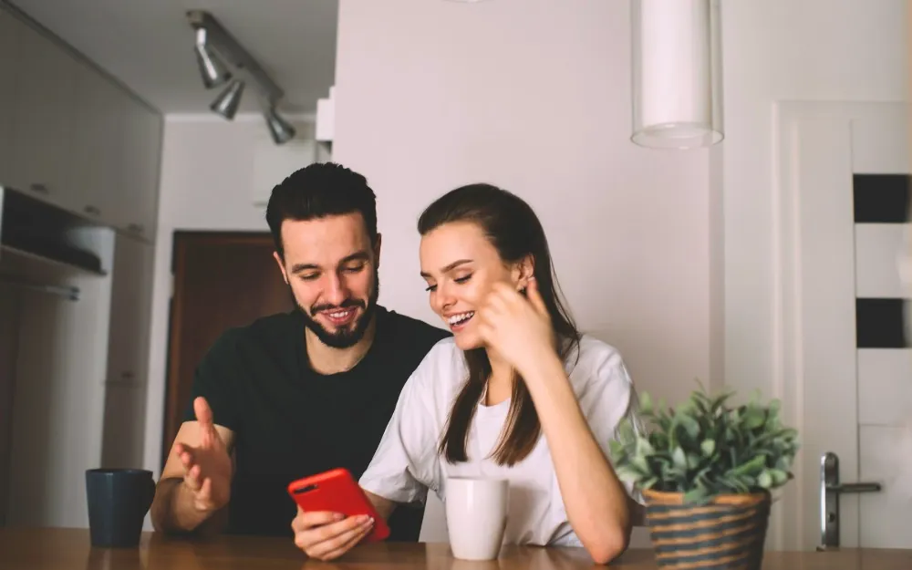Digital Home Loans v Traditional Brokers: Which to Choose?